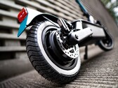 A SoFlow két új e-robogót mutatott be, köztük a SO4 Pro Max 2-t