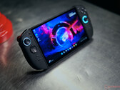 Gaming handheld nagy 144 Hz OLED és levehető kontrollerek - Lenovo Legion Go 2 felülvizsgálat