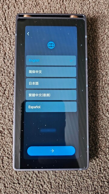 Az iFLYTEK AI Recorder S6 öt nyelven használható, de a német és a francia nyelv nem szerepel a támogatott nyelvek között.