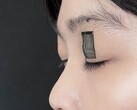 Az érzékelő képe egy ember szemhéján (Kép forrása: Jun Chen Lab/UCLA; vágott kép)