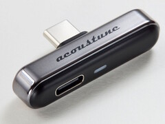 Az Acoustune ATX001 Bluetooth adó nagy felbontású Bluetooth zenei kodekeket ad a Android és a Apple okostelefonokhoz.