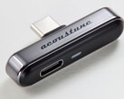 Az Acoustune ATX001 Bluetooth adó nagy felbontású Bluetooth zenei kodekeket ad a Android és a Apple okostelefonokhoz.