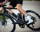 The Canyon Endurace:ONfly e-bike (pictured) has a slim handlebar-mounted remote that switches modes and displays assist status. (Image source: Canyon)