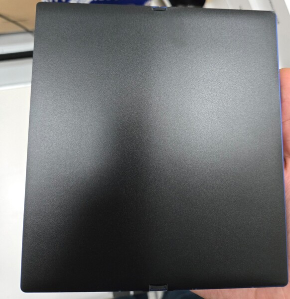 Galaxy Z Fold 7 képernyő (kép forrása: @Jukanlosreve on X)