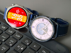 balról: Huawei Watch GT 7 és Xiaomi Watch S5
