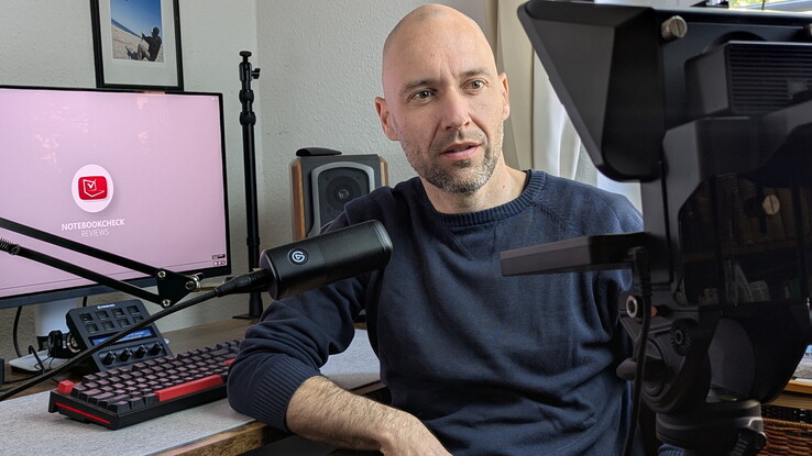 Der Elgato Teleprompter im Einsatz (Az Elgato súgógép az alkalmazásban)