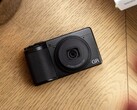 A Ricoh GR IV HDF már előrendelhető. (Kép forrása: Ricoh)