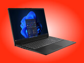 A Lenovo V15 Gen 6 AMN súlya 1,6 kg, és beépített numerikus billentyűzettel rendelkezik.
