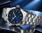 A Hamilton Khaki Field Murph 38 mm-es rozsdamentes acél tokot tartalmaz
