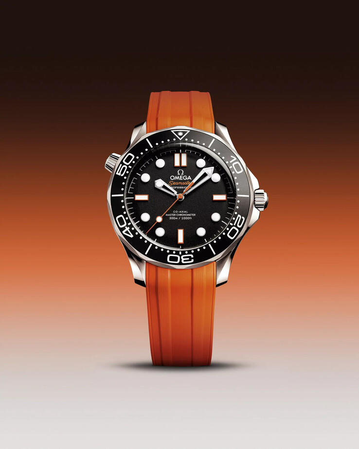 Az Omega Seamaster Diver 300M narancssárga gumiszíjjal. (Kép forrása: Omega)
