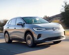 A Volkswagen ID.4. A német autógyártó 14000 EV-t hív vissza az Egyesült Államokban, mert menet közben elveszíthetik a teljesítményüket (Kép forrása: MotorTrend)