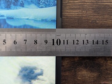 Keskeny oldalsó keretek egy megfizethető modellhez