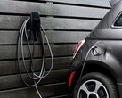 Az univerzális fali csatlakozó a villamosenergia-ár alapján számít fel díjat. (Kép forrása: Tesla)