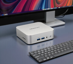 Geekom A8 AMD Ryzen 7 8745HS és 32 GB DDR5 RAM memóriával. (Kép forrása: Notebookcheck)