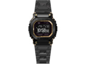 A Casio GMW-BZ5000D (a képen) aranyszínű ékezetekkel rendelkezik a lünetta csavarjai és az LCD-perem körül. Kép forrása: A kép forrása: Ru)