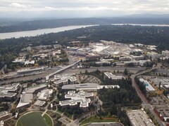 A Microsoft Redmondban található kampuszán, Washingtonban, ahol a csapatok a június 9-i, nagy tétet jelentő Patch Tuesday bevezetésére készülnek.