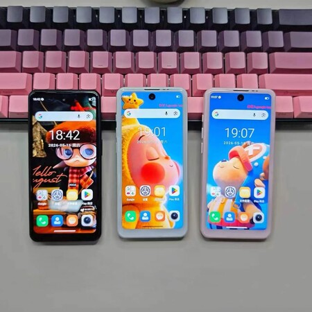 Bluefox Aura A1 elülső kijelző lyukkamera és fehér/fekete kerettel