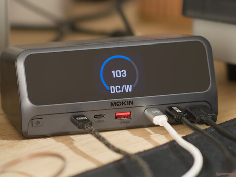 A MOKiN 13 az 1-ben USB-C dokkolóállomás áttekintő képernyője