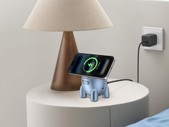 Az Ugreen 25W-os 2 az 1-ben vezeték nélküli töltője (a képen) rakéta alakú kialakítású. (Kép forrása: Ugreen)