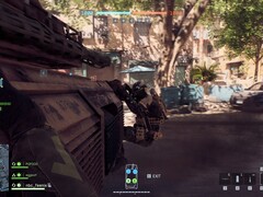 A Battlefield 6 lehetővé teszi a játékosok számára, hogy a gyorsabb áthaladás érdekében a tankokba kapaszkodjanak. (Kép forrása: Notebookcheck)