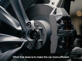 Az új Model Y fékhengerek közül csak az egyiket vezérli a vezető (Kép forrása: Tesla/X)