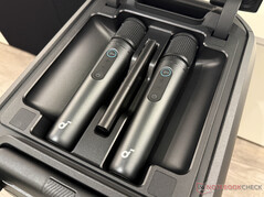 két mikrofon egy fedél alatt...