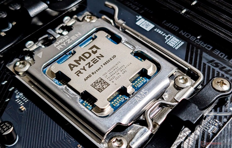 AMD Ryzen 7 9850X3D az MSI MAG X870E Carbon Wi-Fi alaplapján