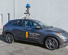 A Google Street View kamerás autója (Kép forrása: Google)