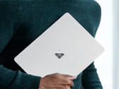 A Microsoft új, 13 hüvelykes Surface Laptopja az Intel Panther Lake platformjával rendelkezik.
