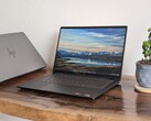 Az OmniBook X Flip 14 külsőre ugyanúgy néz ki, mint az OmniBook X 14 hagyományos kialakítású modellje, de az egyik sokkal gyorsabb grafikus teljesítményt nyújt