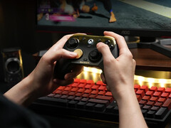 A GameSir G7 Pro Golden Ombre színben. (Kép forrása: GameSir)