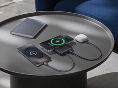 A Baseus PicoGo AM61 power bank (a képen) már kapható. (Kép forrása: Baseus)