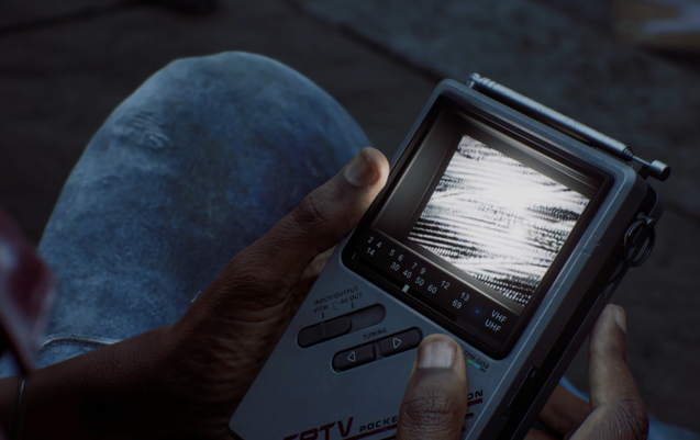 A CRTV az ikonikus rádió továbbfejlesztése, amely lehetővé teszi a játékosok számára, hogy 