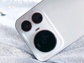 A Honor Magic9 Pro Max és kedvezőbb árú, Arri kamerával felszerelt testvérmodelljei Kínából is importálhatók.
