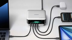 Ugreen Nexode Pro 300 W-os töltő