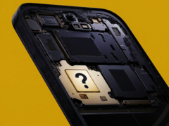 A Xiaomi 17 Ultra (képünkön) utódja várhatóan jövő decemberben érkezik.