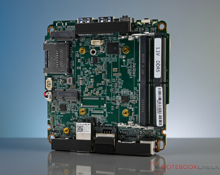 A Geekom A8 áramköri lapja