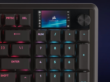 Az 1,9"-os, 320 x 170 IPS színű képernyő egy billentyűzeten egy újfajta flex. (Kép forrása: Corsair)