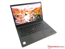 Lenovo ThinkPad X1 Carbon 2020 rövid értékelés. Test model courtesy of Lenovo Germany.