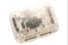 SuperStation One Transparent Collection FPGA-konzol áttetsző Frost burkolattal.