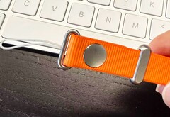 Apple a pletykák szerint egy szokatlan crossbody pántot indít az iPhone 17-hez (Kép forrása: SonnyDickson)