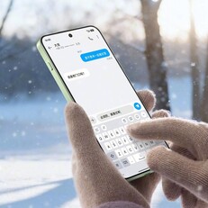 A OnePlus Ace 6T kijelzőjét úgy tervezték, hogy kesztyűben is lehessen kezelni. (Kép forrása: OnePlus)
