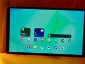 A Samsung Galaxy Tab A11 megfizethető. De vajon tényleg kínálja az ígért hét évnyi frissítést? (Kép forrása: Notebookcheck)