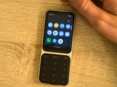 A Sidephone (a képen) az alkalmazásfiókkal. (Kép forrása: u/sebastiansnell az r/sidephone subreddit-en)