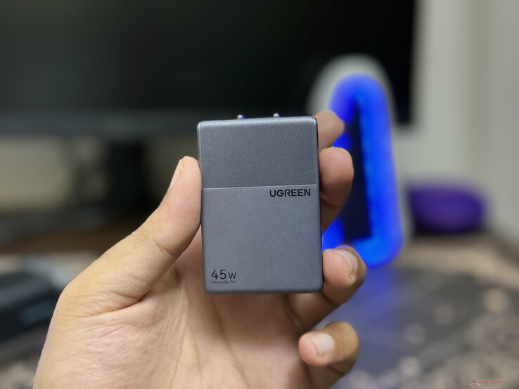 Ugreen Nexode Air 45 W Slim elölnézet
