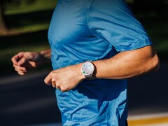 Az Amazfit Balance (a képen) egyike a márka tíz okosórájának, amelyek 2025-ben kapják meg az utolsó biztonsági frissítést. (Kép forrása: Amazfit)