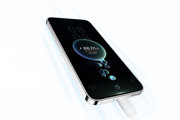 A Huawei Nova 14 Pro támogatja a 100 W-os vezetékes töltést (Kép forrása: Huawei)