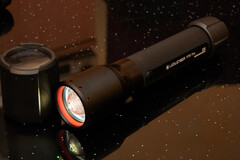A Ledlenser P7R (Kép forrása: Andreas Sebayang/Notebookcheck)