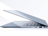 A Samsung Galaxy Book6 Edge 12,3 milliméteres vastagságával viszonylag vékony.