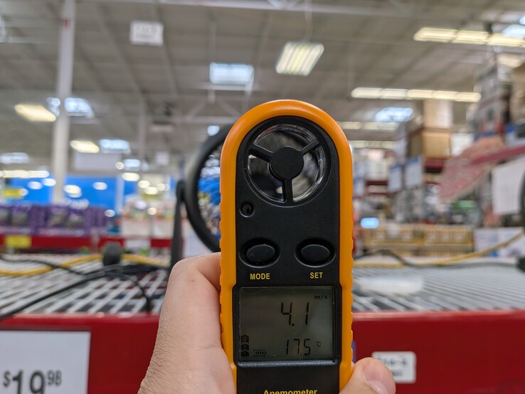 Hasonló méretű ventilátor